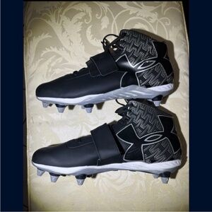 MENS CLEATS
